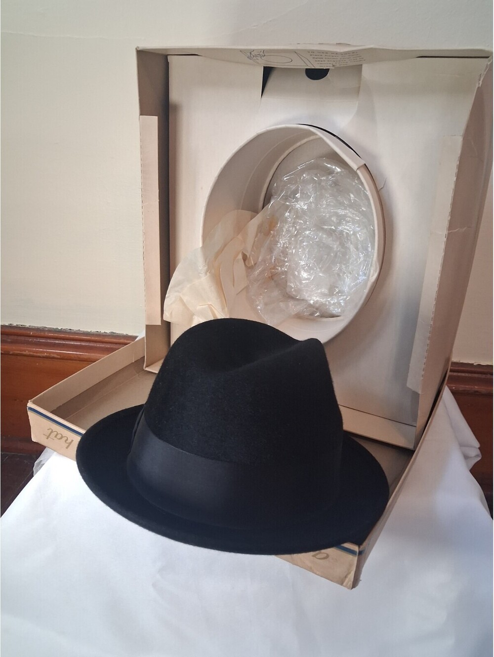 Mens 50s Vintage Fedora, Black Ardsley Hat With Champ Hat Box Hat Mint Condition